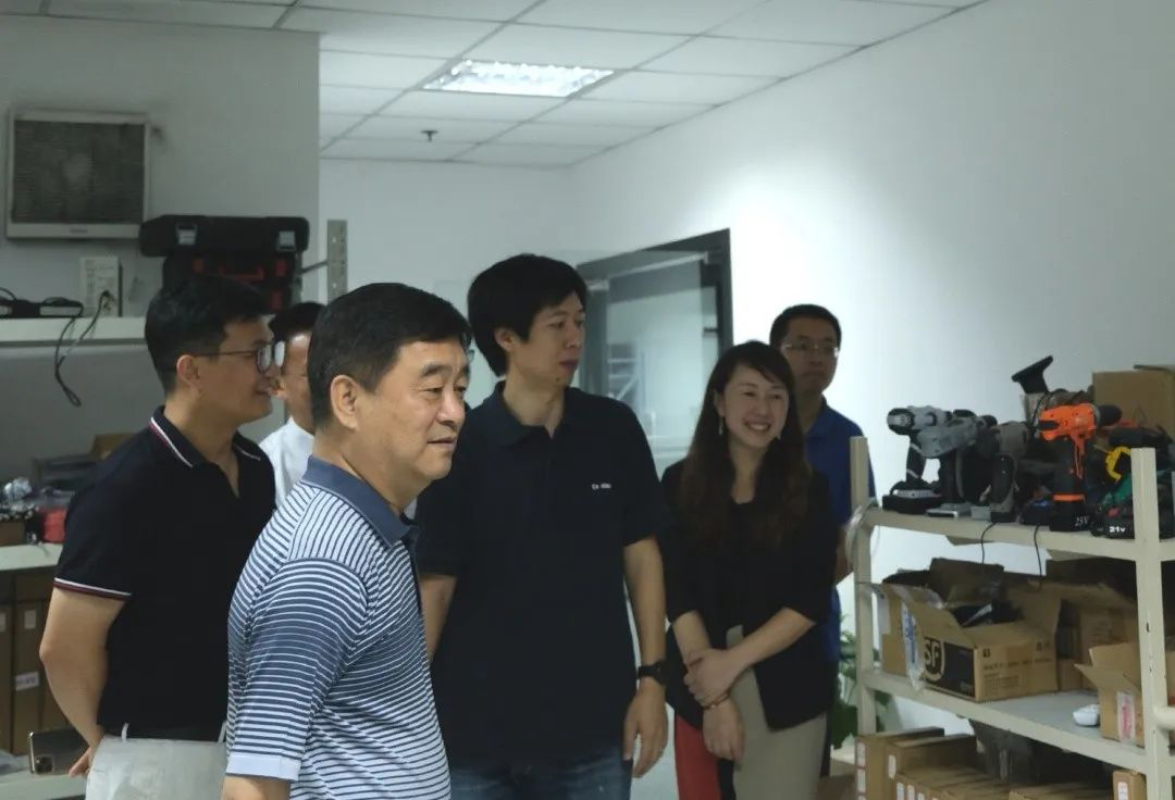 ϲӿƼѧ΢ѧԺѾҵ齱